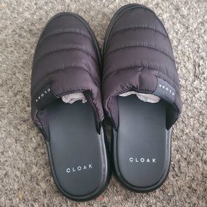 Cloak Slippers size 9